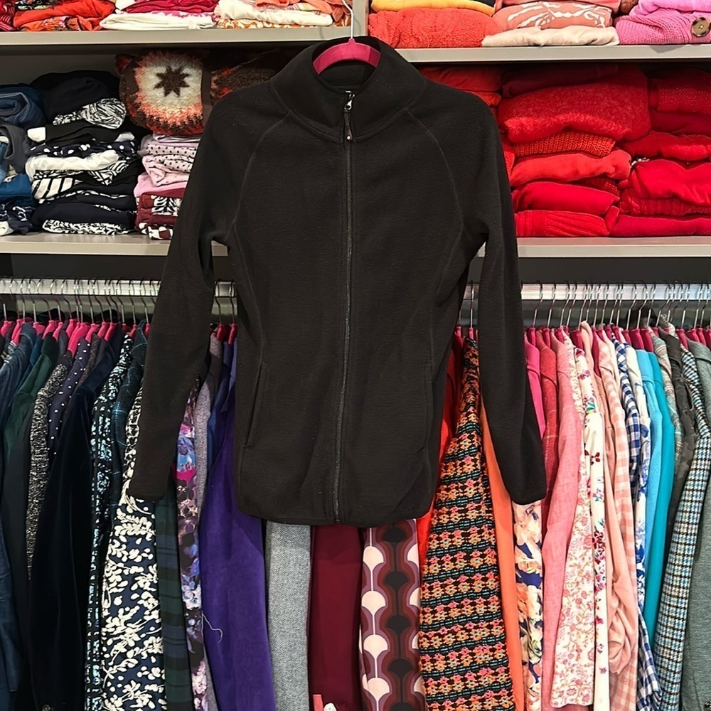 White Cross black size S lightweight fleece scrub jacket
